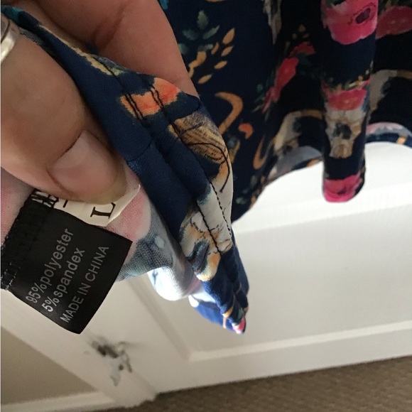 Womens Southern Stitch Western Style Tunic - Picture 4 of 4